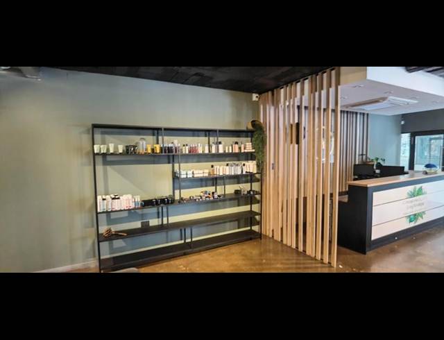 BUSINESS PROPERTY TO RENT IN LYNNWOOD GLEN